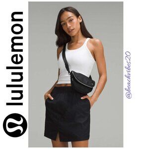 LULULEMON ATHLETICA All Night Festival Bag *Micro 2L Black/Silver EUC LL-184
